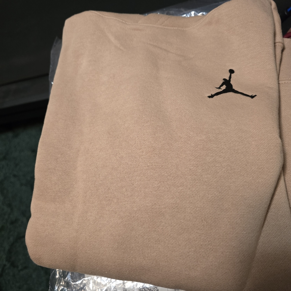 Nike Jordan Hoodie with Black Logo BOYS Size XL New With Tags